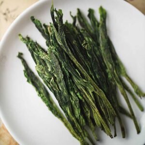 hand pinched taiping houkui huangshan green tea 2